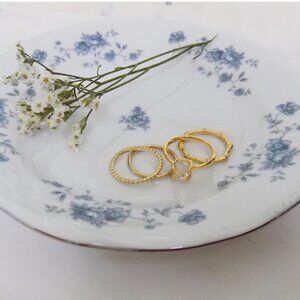 Vintage Floral Porcelain Trinket Dish: Cottagecore Ring Bowl